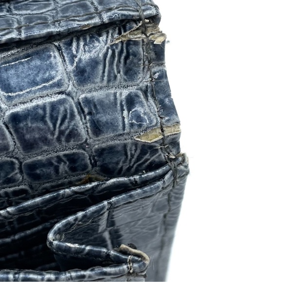 KENNETH COLE REACTION reptile look textured light blue wallet - Picture 14 of 16